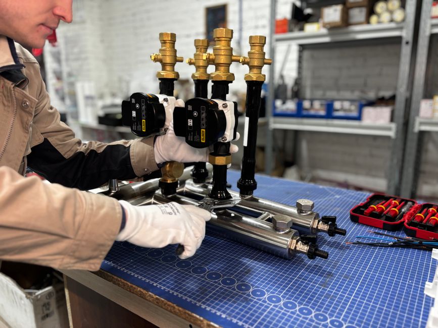 Technik pri montáži rolety